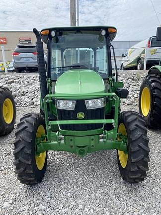 Image of John Deere 5055E equipment image 1