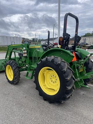 Image of John Deere 5055E equipment image 2