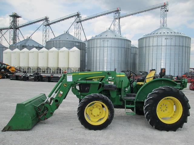 Image of John Deere 5055E equipment image 4
