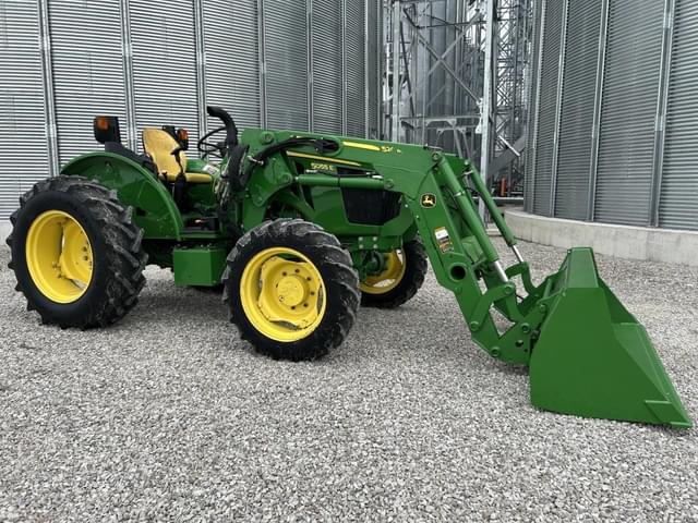 Image of John Deere 5055E equipment image 1