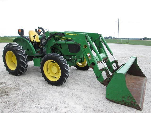Image of John Deere 5055E equipment image 2