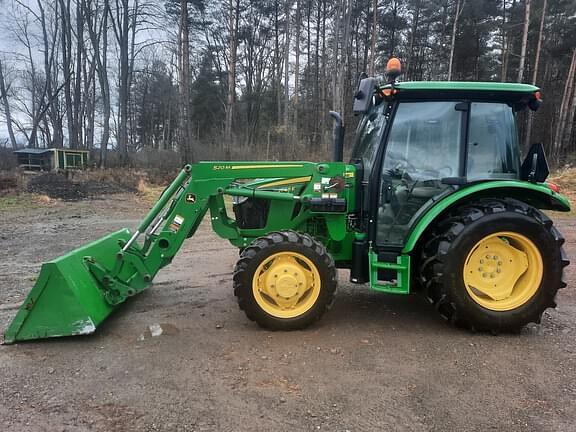 Image of John Deere 5065E equipment image 1