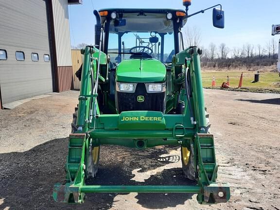 Image of John Deere 5065E equipment image 2