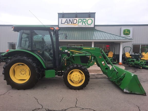 Main image John Deere 5065E