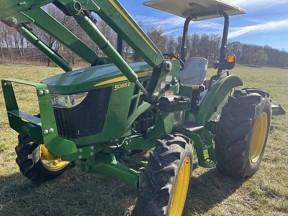 Image of John Deere 5065E Primary image