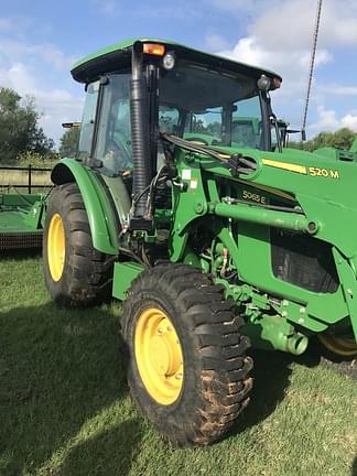 Image of John Deere 5065E equipment image 4