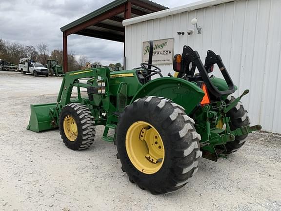 Image of John Deere 5065E equipment image 2