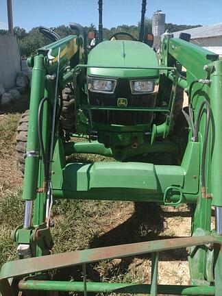 Image of John Deere 5065E equipment image 1