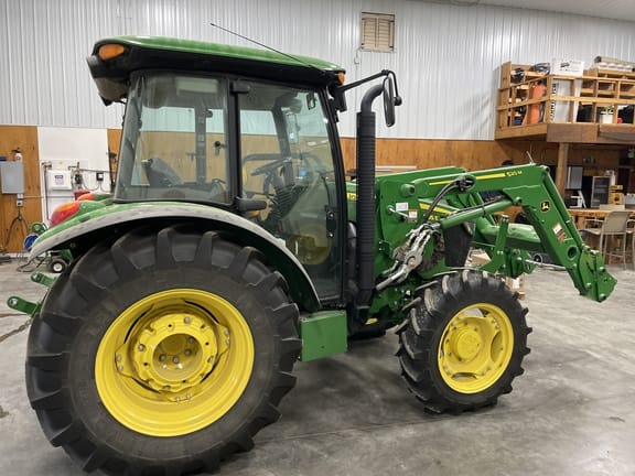 Main image John Deere 5065E
