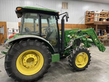 Main image John Deere 5065E