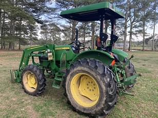 Main image John Deere 5065E 3