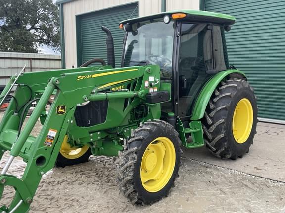 Image of John Deere 5065E equipment image 3