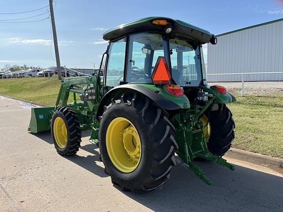 Image of John Deere 5065E equipment image 2