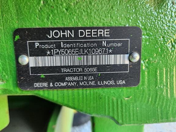Image of John Deere 5065E equipment image 4