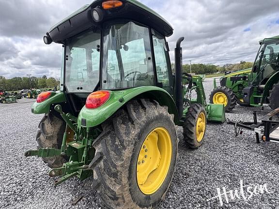 Image of John Deere 5065E equipment image 4