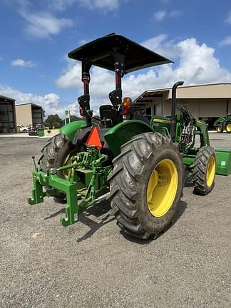 Image of John Deere 5065E equipment image 2