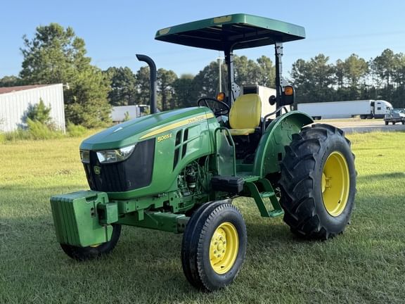2019 John Deere 5065E Equipment Image0