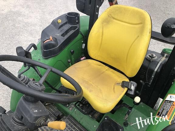 Image of John Deere 5065E equipment image 4