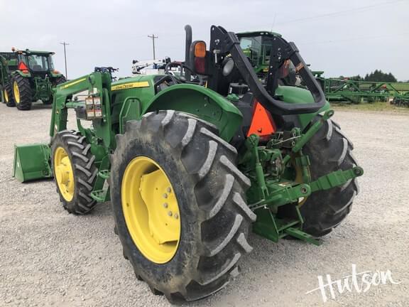 Image of John Deere 5065E equipment image 3
