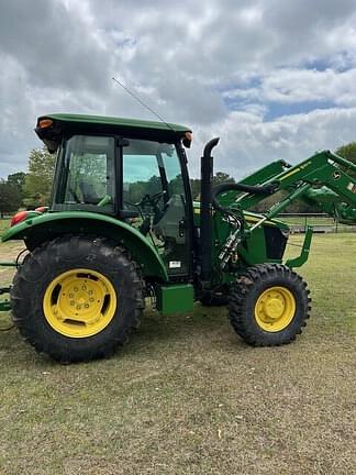 Image of John Deere 5065E equipment image 4