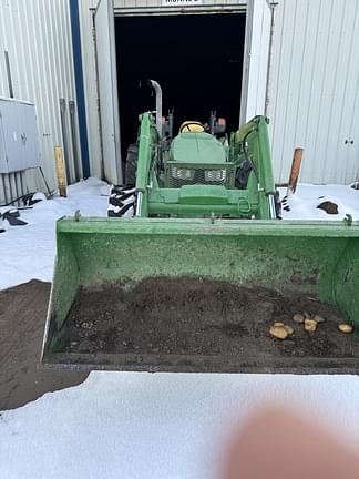 Image of John Deere 5065E equipment image 3