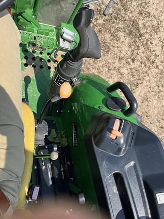 Image of John Deere 5065E equipment image 4