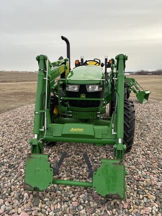 Image of John Deere 5065E equipment image 1