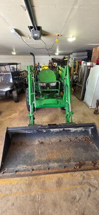 Image of John Deere 5065E equipment image 2