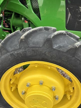 Image of John Deere 5065E equipment image 4