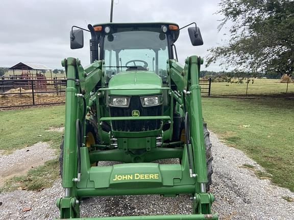 Image of John Deere 5065E equipment image 3