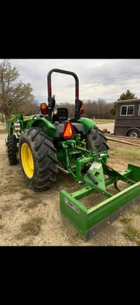 Image of John Deere 5065E equipment image 4