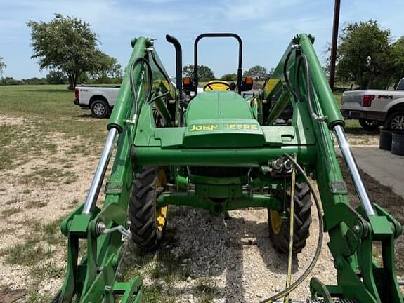 Image of John Deere 5075E equipment image 3