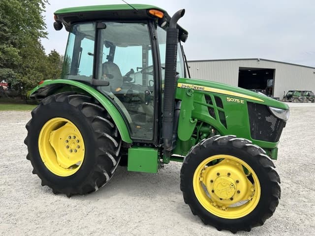 Image of John Deere 5075E equipment image 1