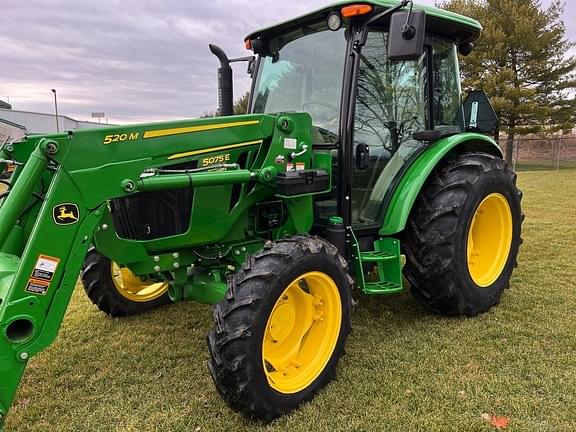 Image of John Deere 5075E equipment image 3