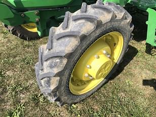 Main image John Deere 5075E 11