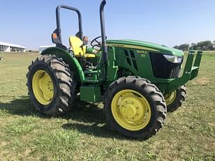 Main image John Deere 5075E 7