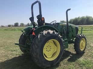 Main image John Deere 5075E 8