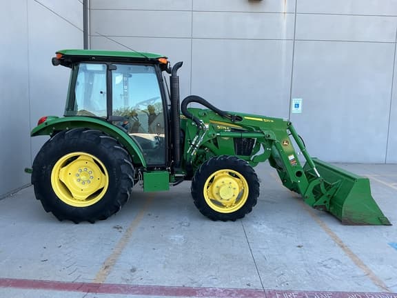 Image of John Deere 5075E equipment image 4