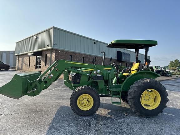 Image of John Deere 5075E equipment image 2