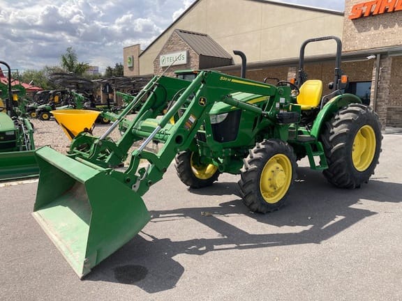 Main image John Deere 5075E