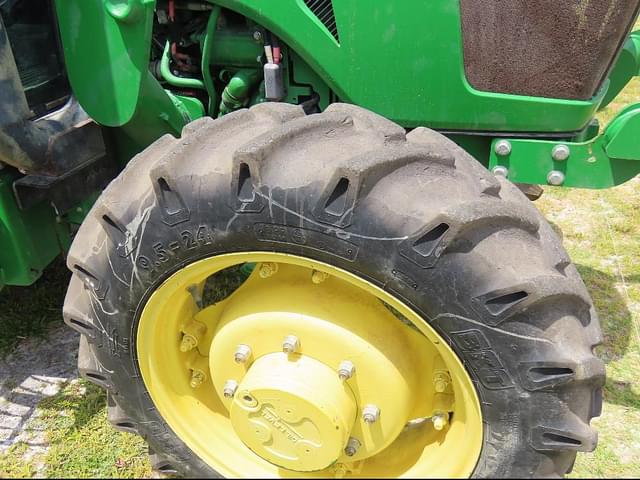 Image of John Deere 5075E equipment image 3