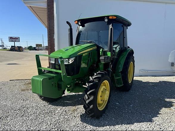 Image of John Deere 5075E equipment image 2