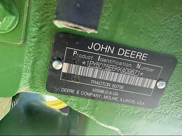 Image of John Deere 5075E equipment image 3