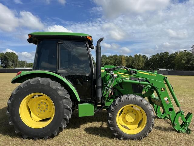 Image of John Deere 5075E equipment image 4