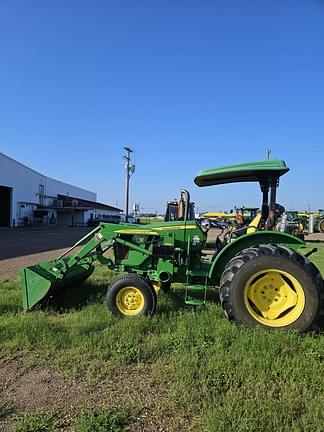 Image of John Deere 5075E equipment image 1