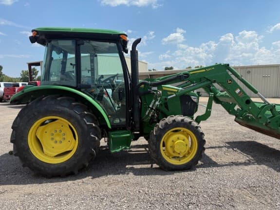 Image of John Deere 5075E equipment image 4