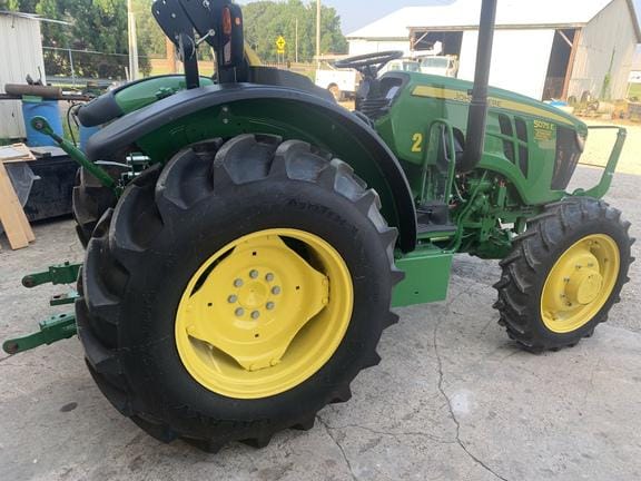 Main image John Deere 5075E