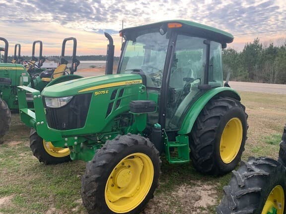 Image of John Deere 5075E equipment image 1