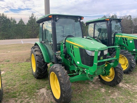 2019 John Deere 5075E Equipment Image0