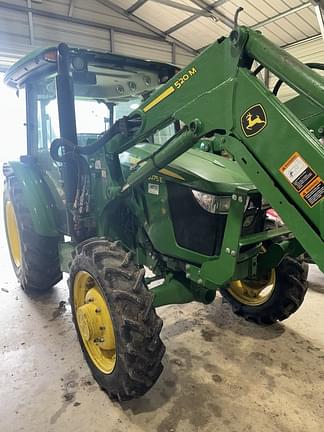 Image of John Deere 5075E equipment image 4